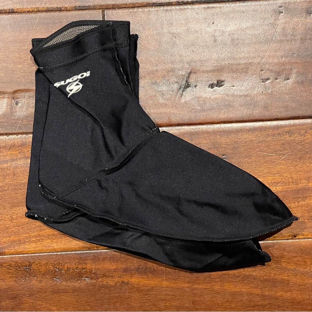 Sugoi Bosui black nylon cycling booties